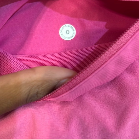 Lululemon speed up 4” shorts in sonic pink - Picture 5 of 5